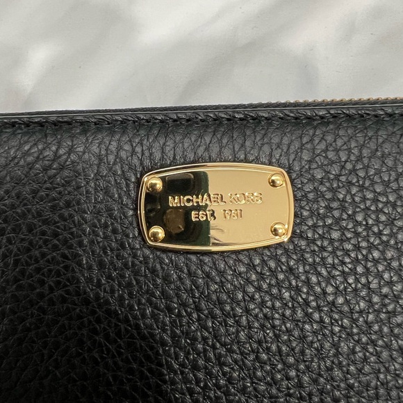 MK Wallet - Picture 3 of 6